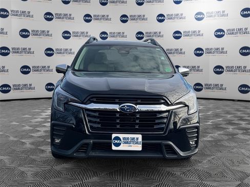 Used 2023 Subaru Ascent Limited w/ Technology Package image 8