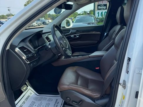 Used 2019 Volvo XC90 T6 Momentum w/ Protection Package Premier AWD/4WD image 15