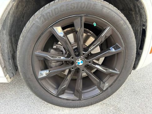 Certified 2023 BMW X4 xDrive30i w/ M Sport Package AWD/4WD image 5