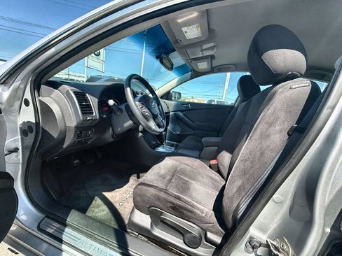 Used 2012 Nissan Altima 2.5 S w/ 20th Anniversary Pkg FWD image 10