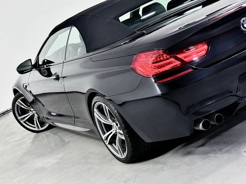Used 2013 BMW M6 Convertible image 24