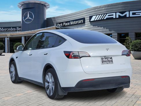 Used 2023 Tesla Model Y Long Range image 4
