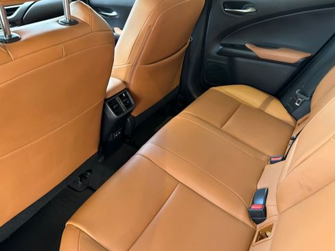 Used 2021 Lexus UX 200 w/ Accessory Package (Z1) FWD image 15
