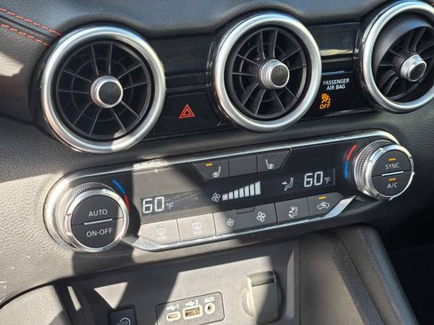 Used 2025 Nissan Sentra SR image 31