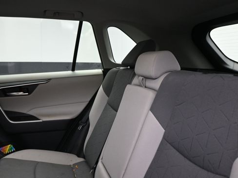 Certified 2022 Toyota RAV4 XLE image 17