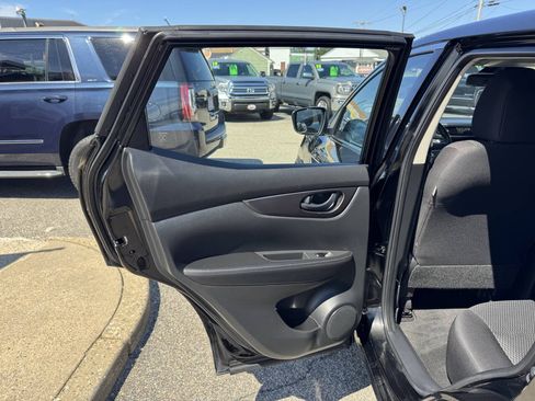 Used 2020 Nissan Rogue Sport S AWD/4WD image 26