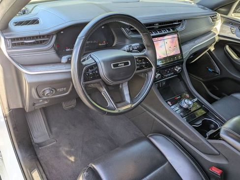 Certified 2022 Jeep Grand Cherokee L Overland w/ Luxury Tech Group IV image 15