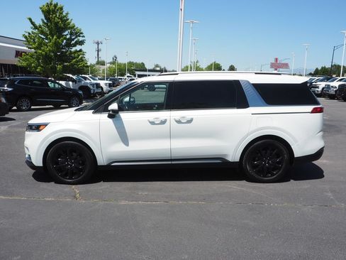 Used 2024 Kia Carnival SX Prestige FWD image 4