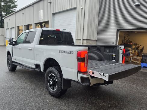 Used 2026 Ford F350 Platinum w/ Tremor Off-Road Package AWD/4WD image 6