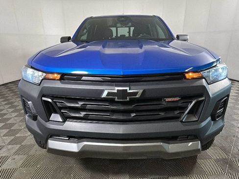 Used 2024 Chevrolet Colorado Trail Boss w/ Advanced Trailering Package AWD/4WD image 8