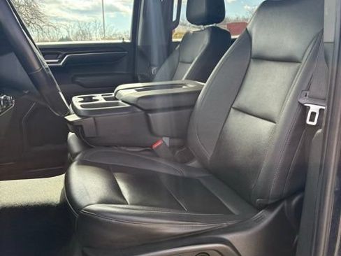 Used 2022 GMC Sierra 1500 SLT AWD/4WD image 16