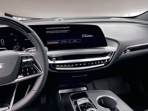 New 2026 Cadillac Lyriq Sport image 7