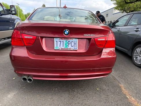 Used 2011 BMW 328i Sedan RWD image 5