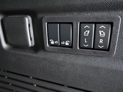 New 2025 Chevrolet Suburban Premier w/ Sun And Tow Package image 42