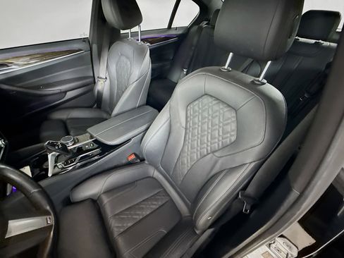 Used 2023 BMW 530i w/ M Sport Package image 25