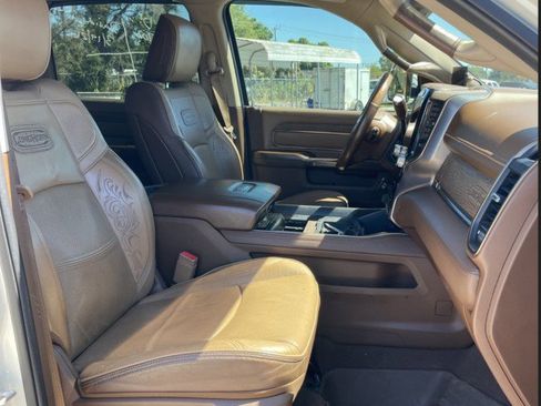 Used 2022 RAM 3500 Limited image 2