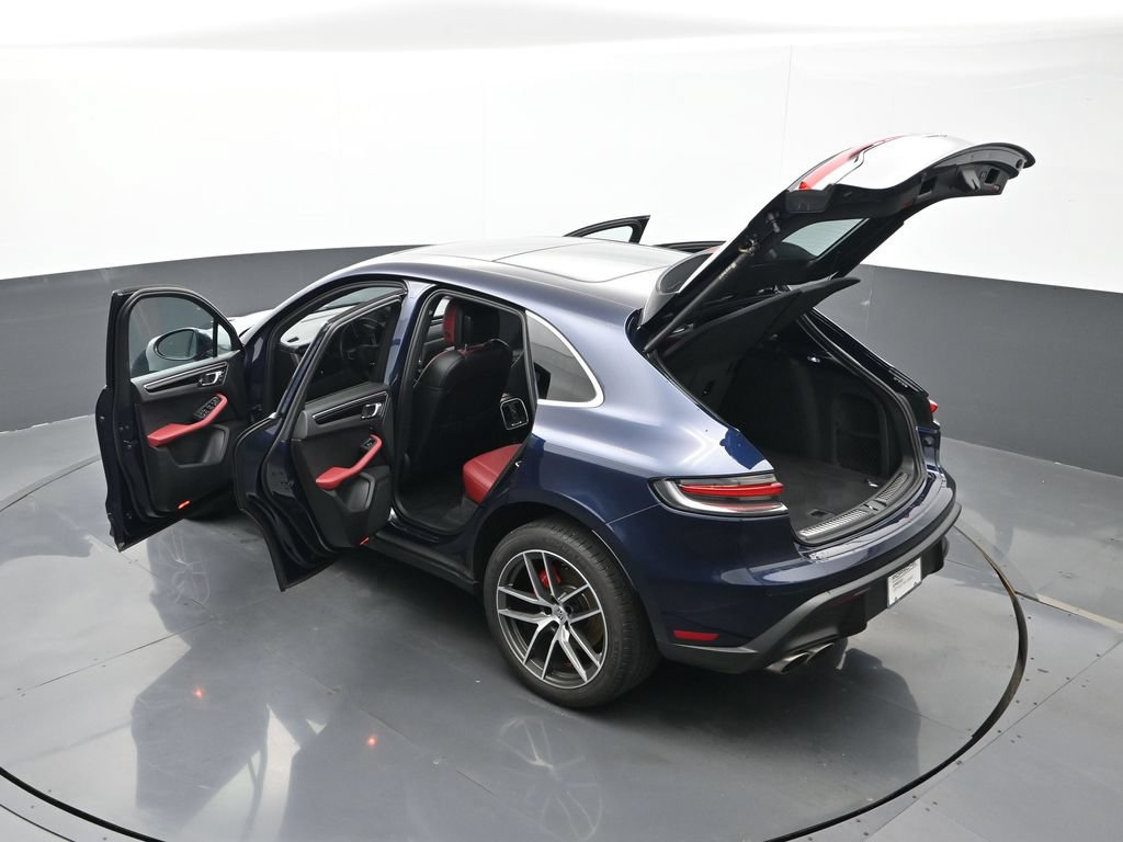 Certified 2023 Porsche Macan S AWD/4WD image 30