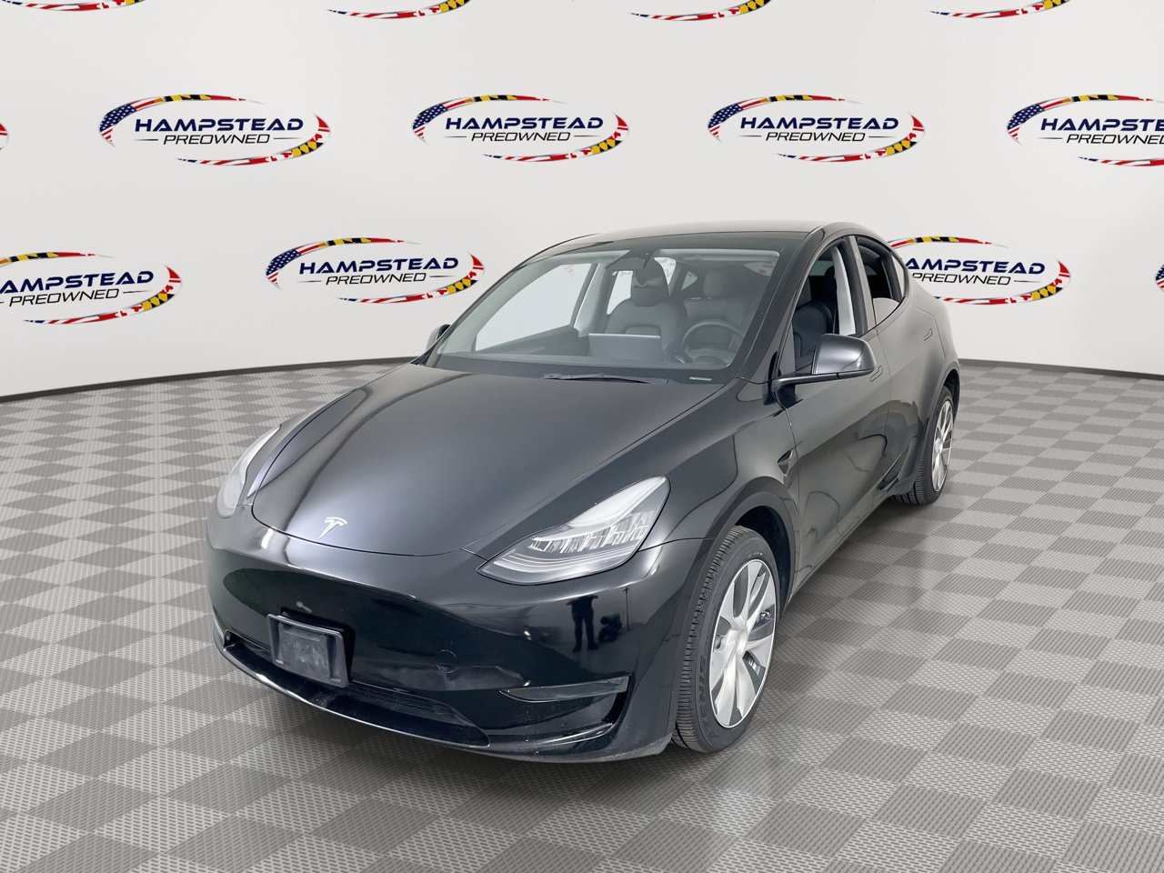 Used 2023 Tesla Model Y Long Range AWD/4WD image 1
