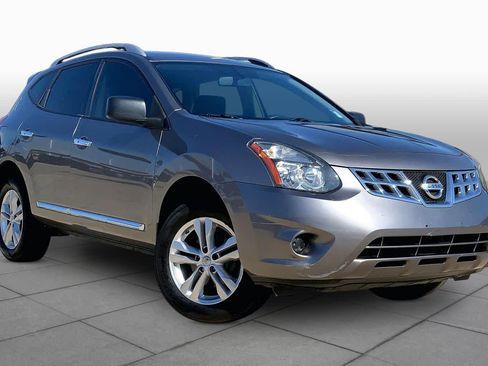 Used 2015 Nissan Rogue S w/ Convenience Package AWD/4WD image 3