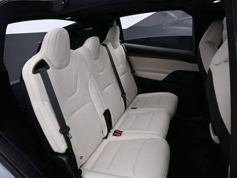 Used 2025 Tesla Model X AWD/4WD image 27