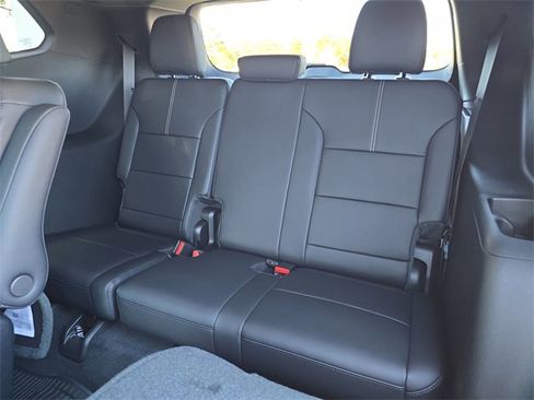 New 2026 GMC Acadia Elevation image 16