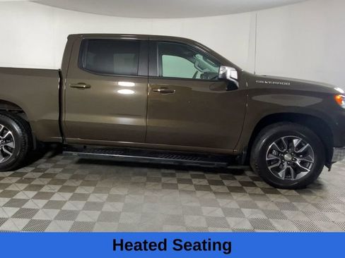 Used 2023 Chevrolet Silverado 1500 LT image 3
