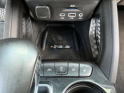 Used 2023 Chevrolet TrailBlazer RS w/ Sun and Liftgate Package FWD image 21
