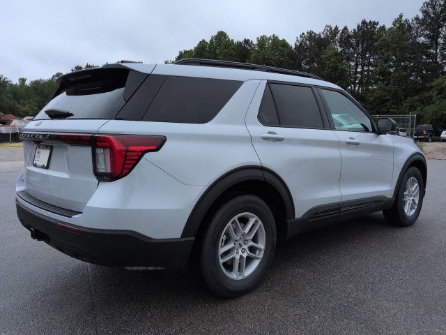 New 2026 Ford Explorer Active RWD image 4