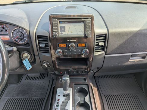 Used 2015 Nissan Titan SL w/ SL Moonroof Package AWD/4WD image 16