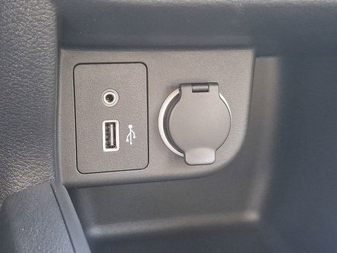 New 2025 Nissan Kicks Play S image 12