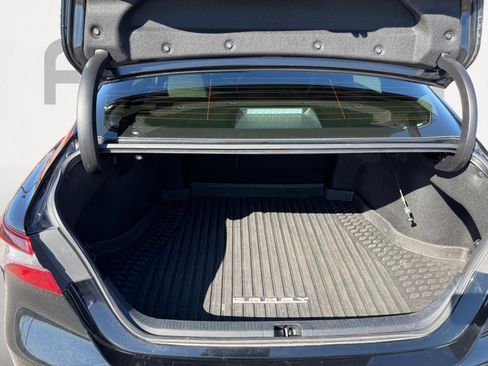 Used 2023 Toyota Camry SE image 14