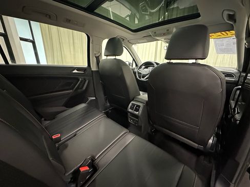 Used 2024 Volkswagen Tiguan Wolfsburg Edition image 19