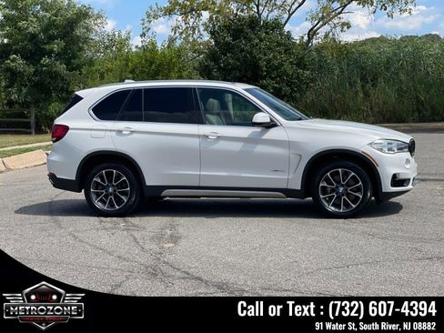 Used 2017 BMW X5 xDrive50i w/ Executive Package AWD/4WD image 10