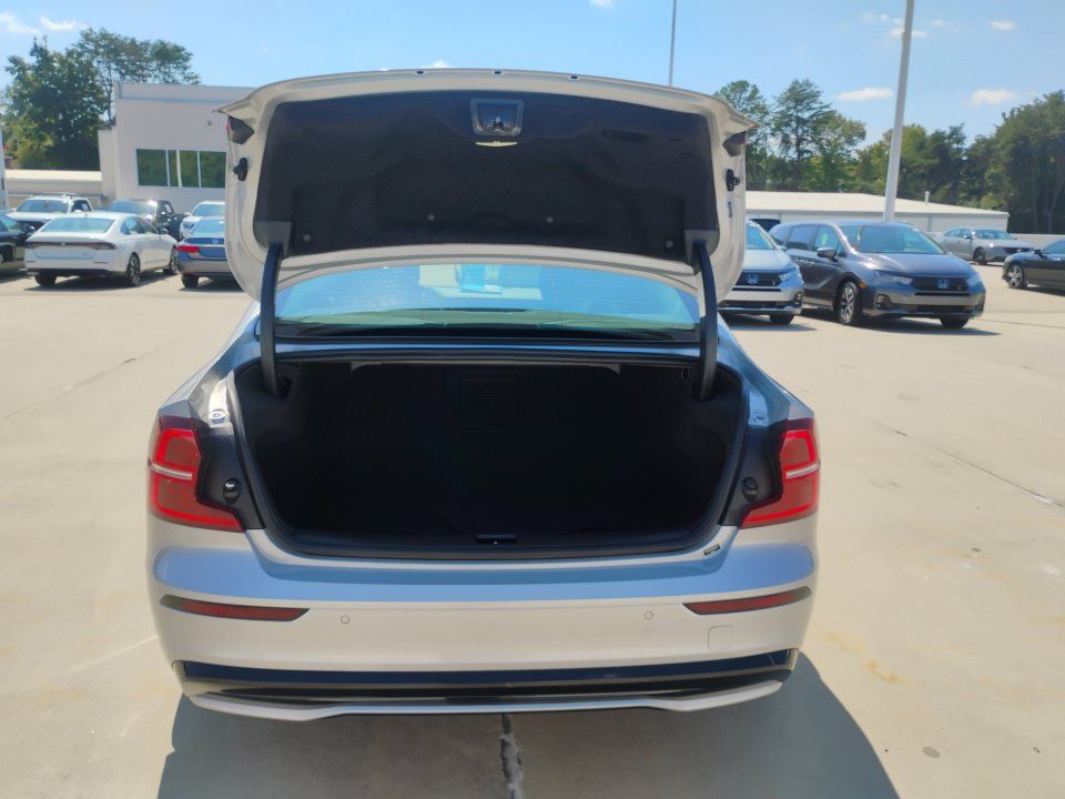 Used 2024 Volvo S60 B5 Plus FWD image 14