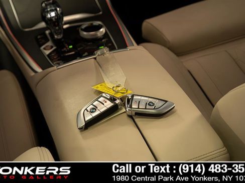 Used 2022 BMW X7 xDrive40i w/ Executive Package AWD/4WD image 48