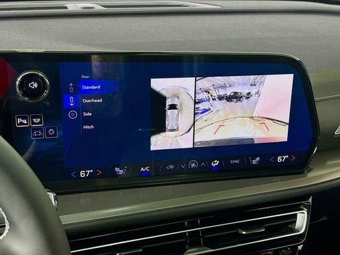 New 2026 Chevrolet Traverse LT w/ Sun and Wheel Package image 16