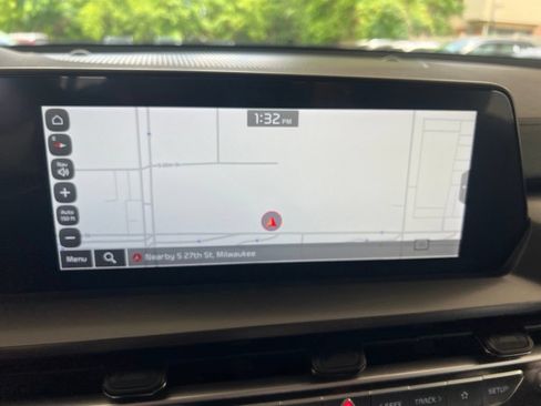 Used 2024 Kia Telluride S AWD/4WD image 52