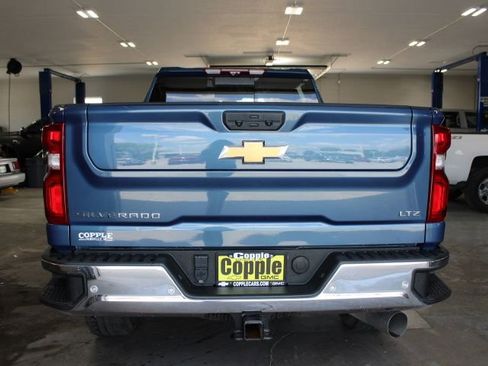 Used 2024 Chevrolet Silverado 2500 LTZ w/ LTZ Premium Package AWD/4WD image 8