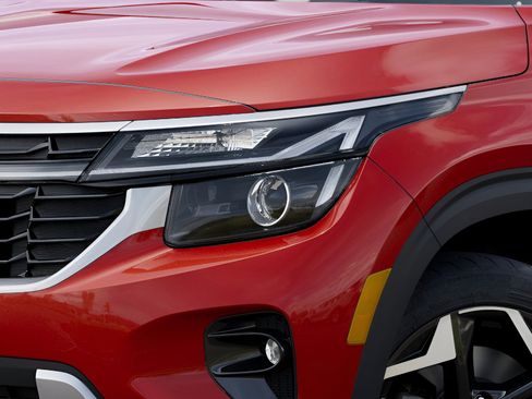 New 2026 Kia Seltos S AWD/4WD image 10