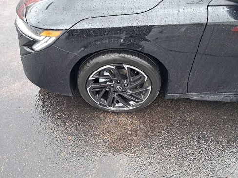 New 2026 Nissan Sentra SR w/ SR Premium Package image 28