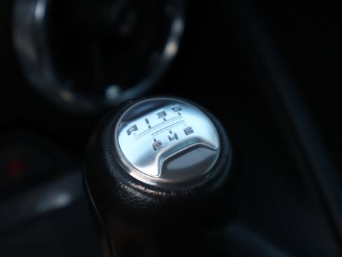 Used 2023 Chevrolet Camaro LT RWD image 5