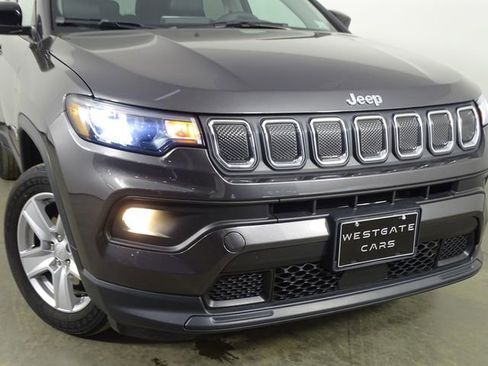 Used 2022 Jeep Compass Latitude image 44