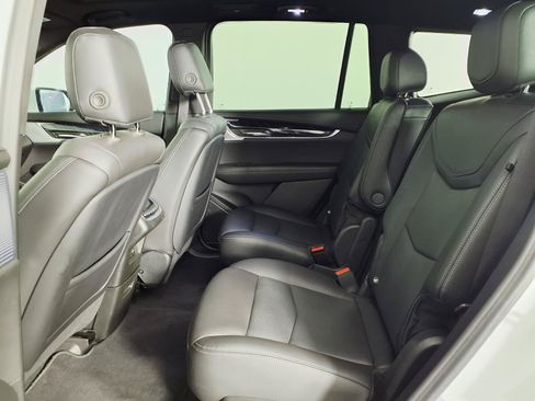Certified 2024 Cadillac XT6 Premium Luxury FWD image 14