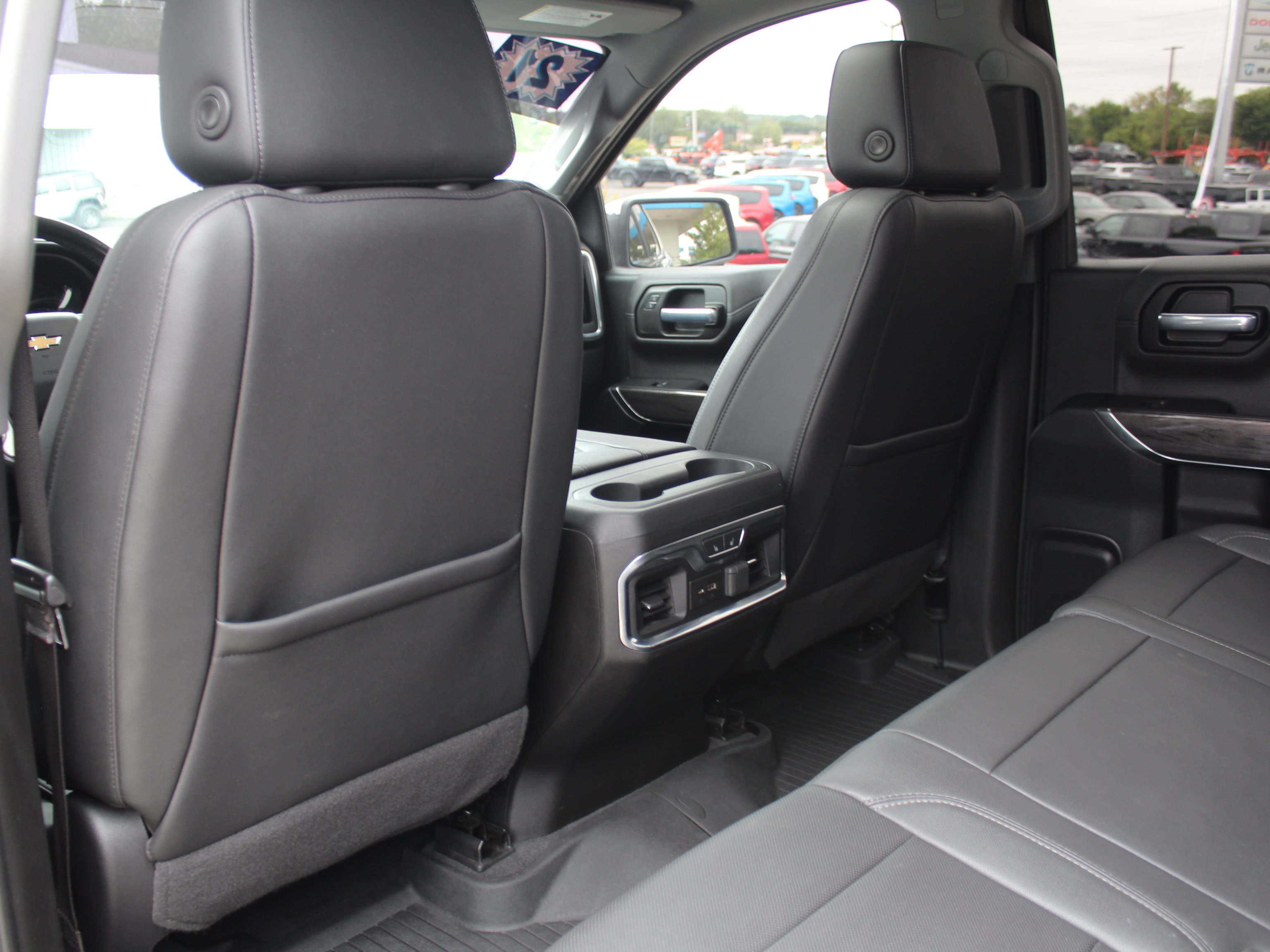 Used 2021 Chevrolet Silverado 1500 LTZ AWD/4WD image 23