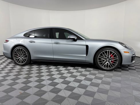 Used 2023 Porsche Panamera 4S image 8