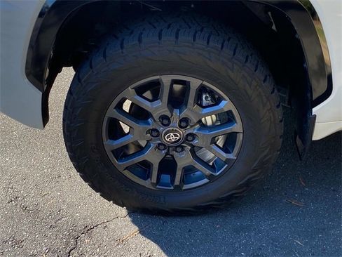 Used 2025 Toyota Sequoia Platinum image 6