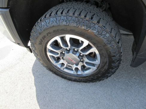 Certified 2024 GMC Sierra 2500 SLT w/ SLT Convenience Package AWD/4WD image 15