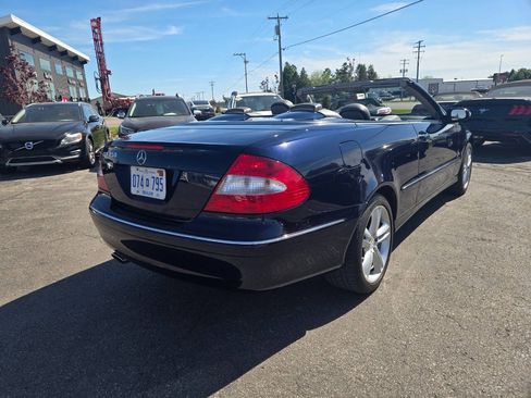 Used 2009 Mercedes-Benz CLK 350 Cabriolet image 7