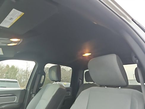 Used 2021 RAM 2500 Big Horn image 17