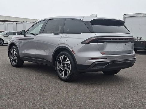 New 2026 Lincoln Nautilus Premier w/ Jet Appearance Package AWD/4WD image 4
